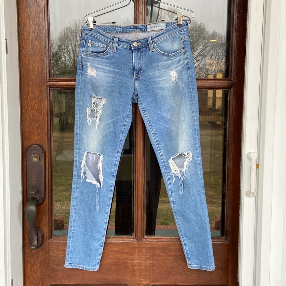AG jeans! The Stilt cigarette leg distressed / destroyed‎ jeans. Size 27